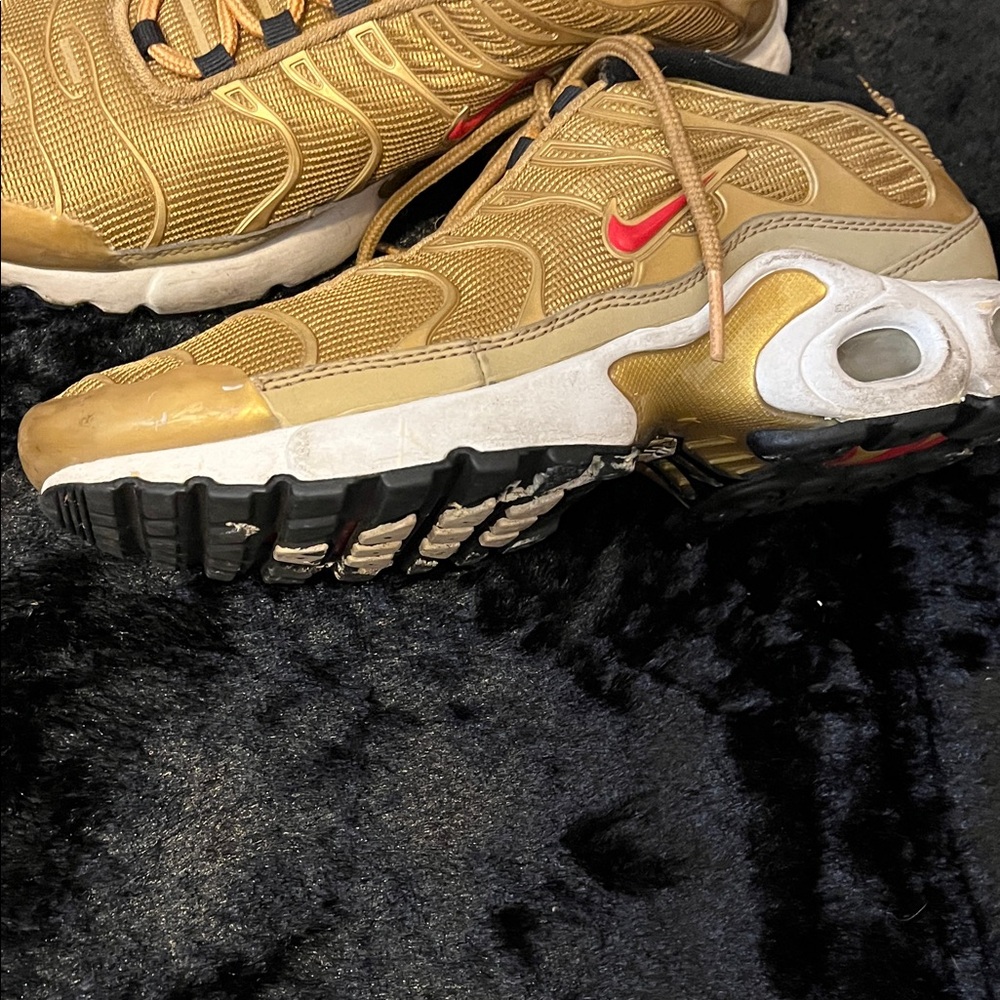 Nike Gold and Black Athletic Shoes